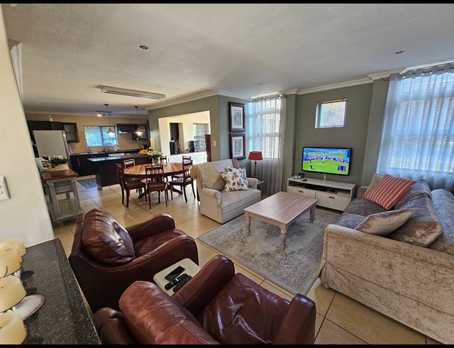 3 BEDROOM DUET FOR SALE IN HARTENBOS LANDGOED